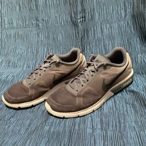 Men’s Nike Air Max shoes